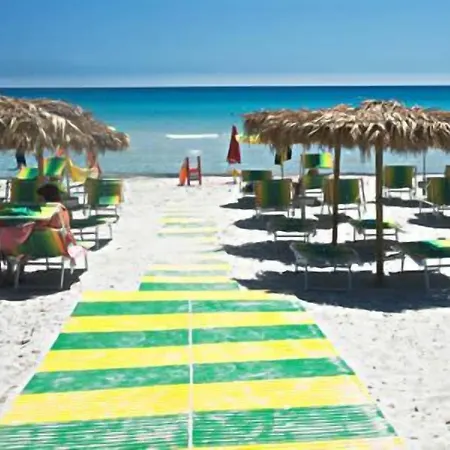 Szálloda Cala Dei Pini Porto Pino