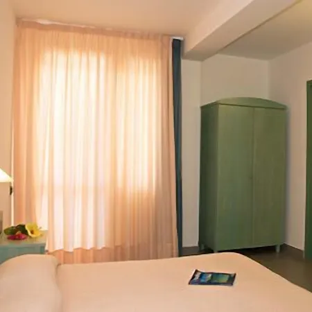 Szálloda Cala Dei Pini