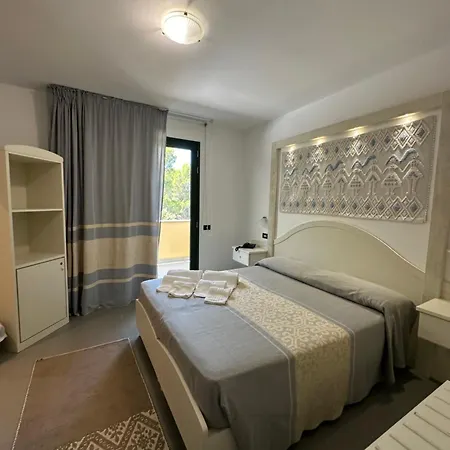 Hotel Cala Dei Pini Porto Pino