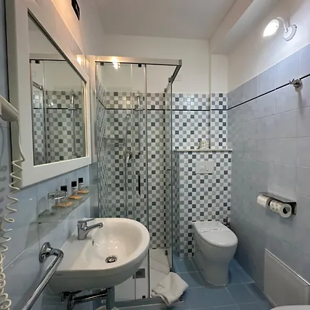 Cala Dei Pini Hotel 3*
