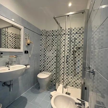 Hotel Cala Dei Pini 3*