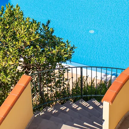 Cala Dei Pini 3*