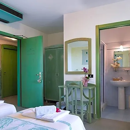 Cala Dei Pini Hotel