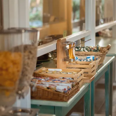 Hotel Cala Dei Pini