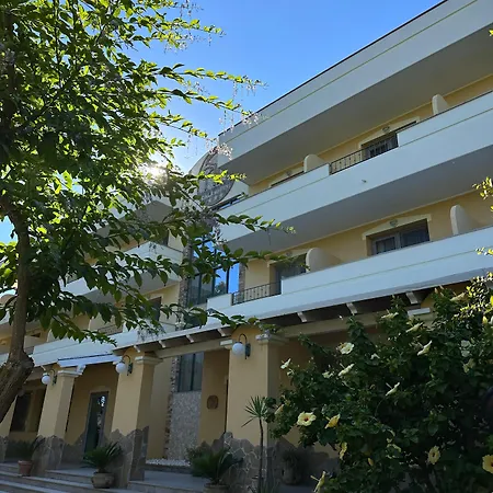 Cala Dei Pini 皮诺港
