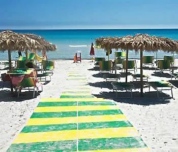 Otel Cala Dei Pini 3*