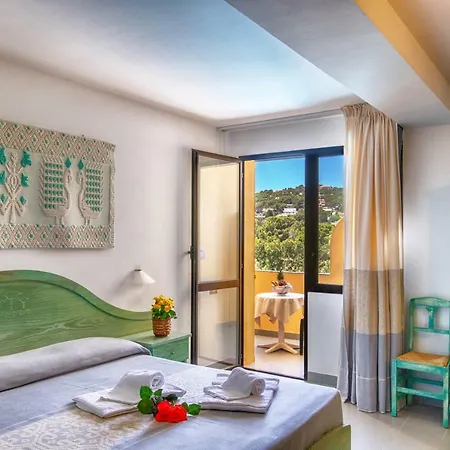 Cala Dei Pini 3*