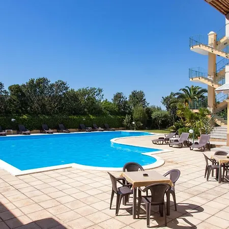 Cala Dei Pini 3* פורטו פינו