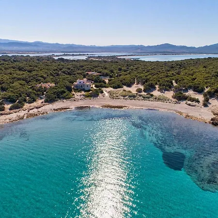 Hotel Cala Dei Pini 3*