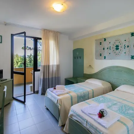 Hotel Cala Dei Pini