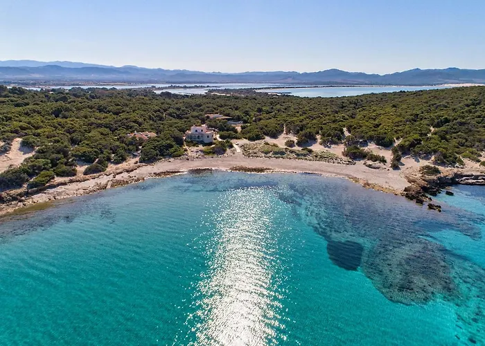 Hotel Cala Dei Pini 3*